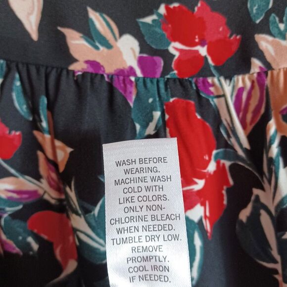 EVRI 4X Floral Tie Neck Tunic Blouse Black Red Purple Long Sleeve Semi Sheer - Picture 9 of 9